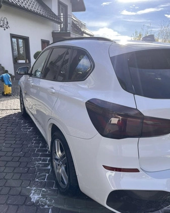 BMW X1 cena 85500 przebieg: 149000, rok produkcji 2015 z Hel małe 742